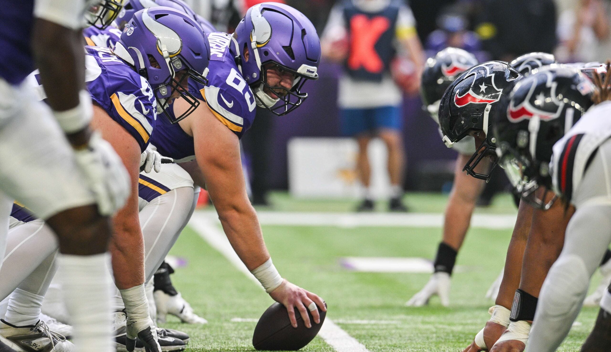 Did the Vikings Demote 1 Offensive Lineman? โ St. Cloud Sports news